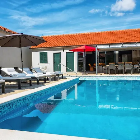 Peaceful Dream Near Split With Heated Pool Villa Ercegovci